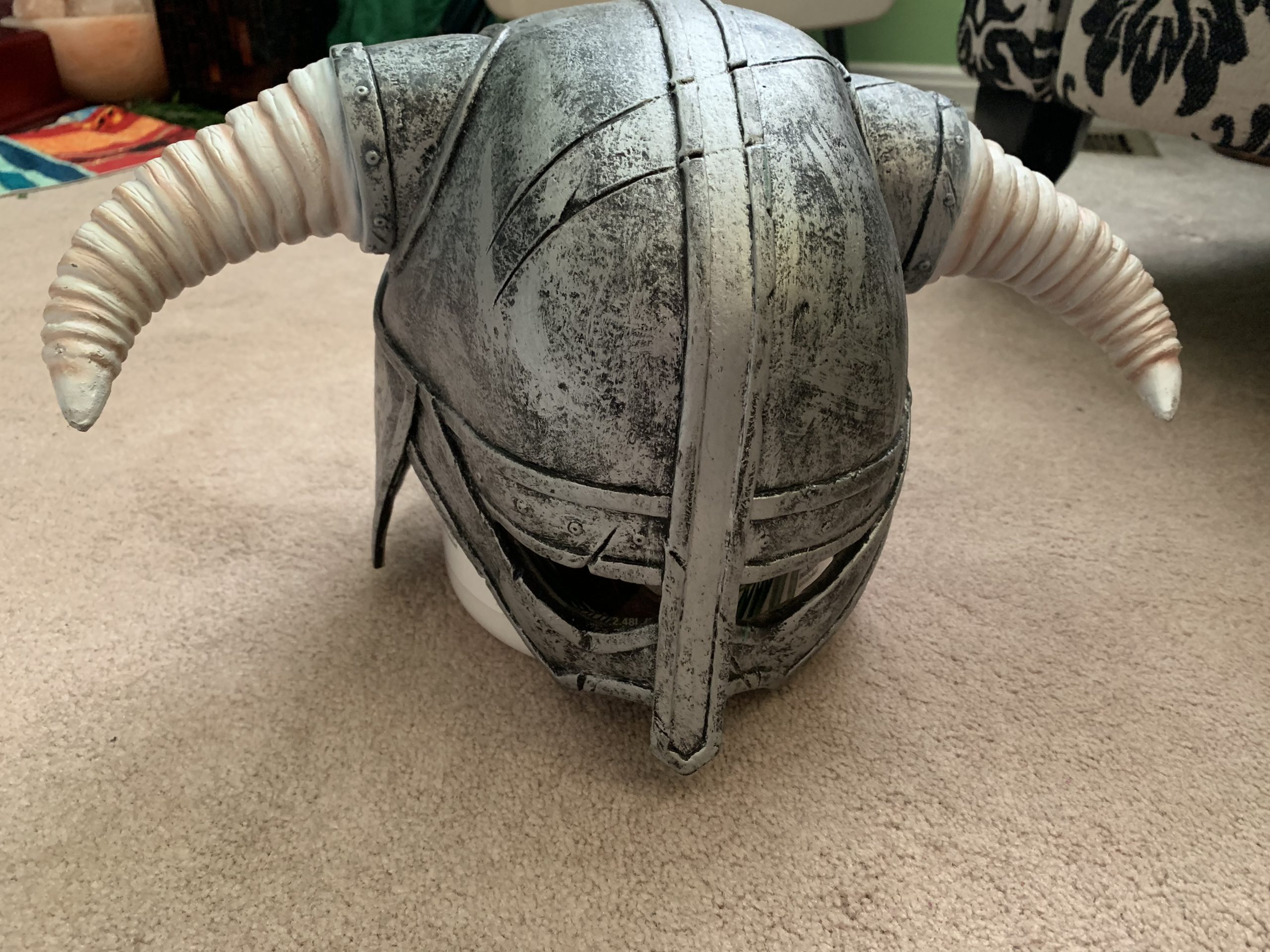 Skyrim / Dragonborn / horned helmet