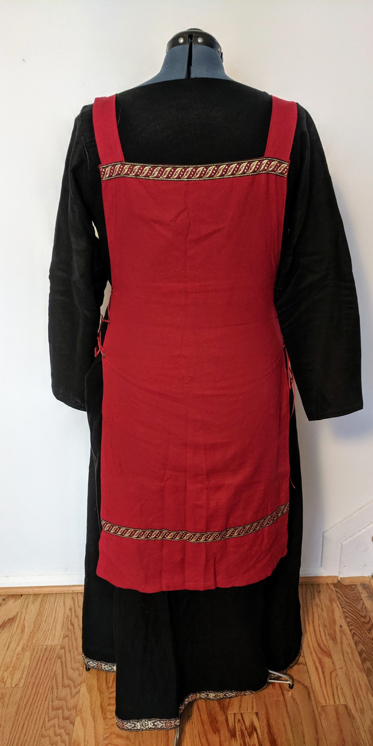 Viking/Medieval Apron Dress (L-XL)