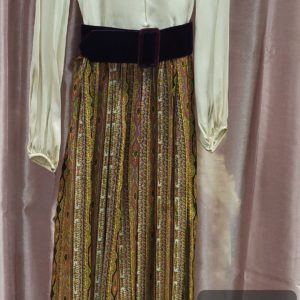 Vintage 1970 sz 4 peasant dress with matching headdress
